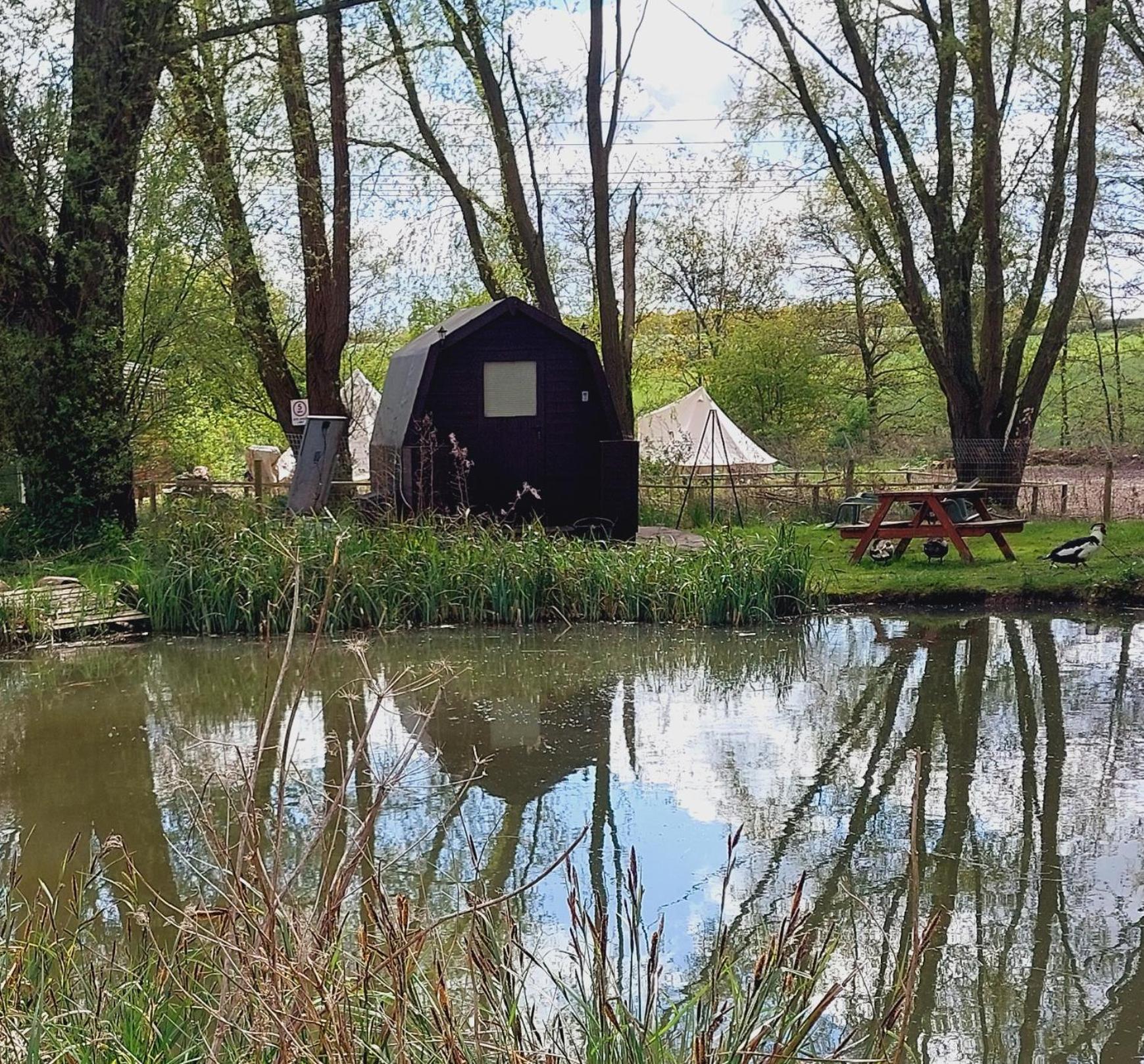 Rum Bridge Fisheries "The Cabin" Clare Exterior foto